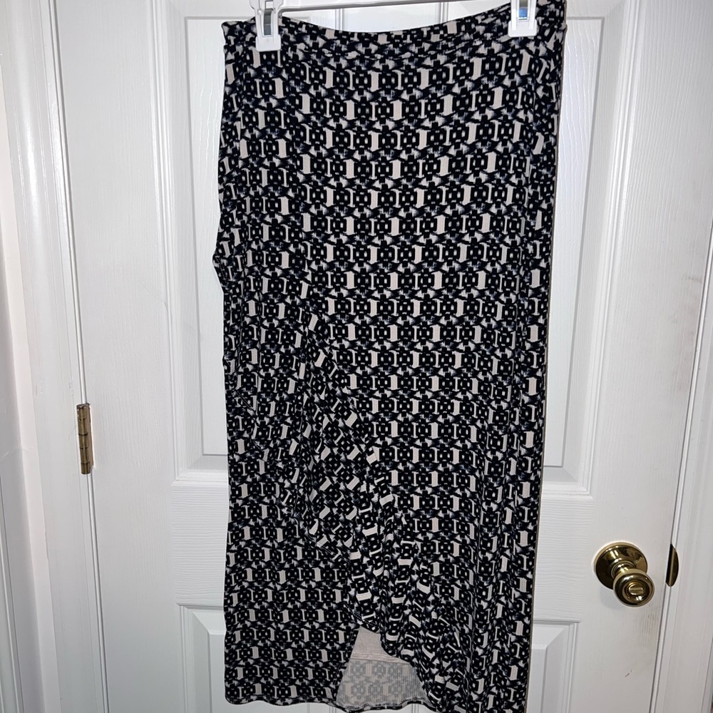 Maeve Stretch Midi Skirt with Ruffle